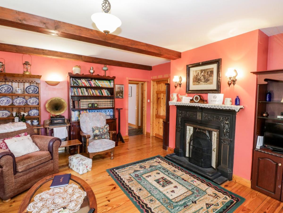 An Maide Ban Villa Cootehill Eksteriør bilde