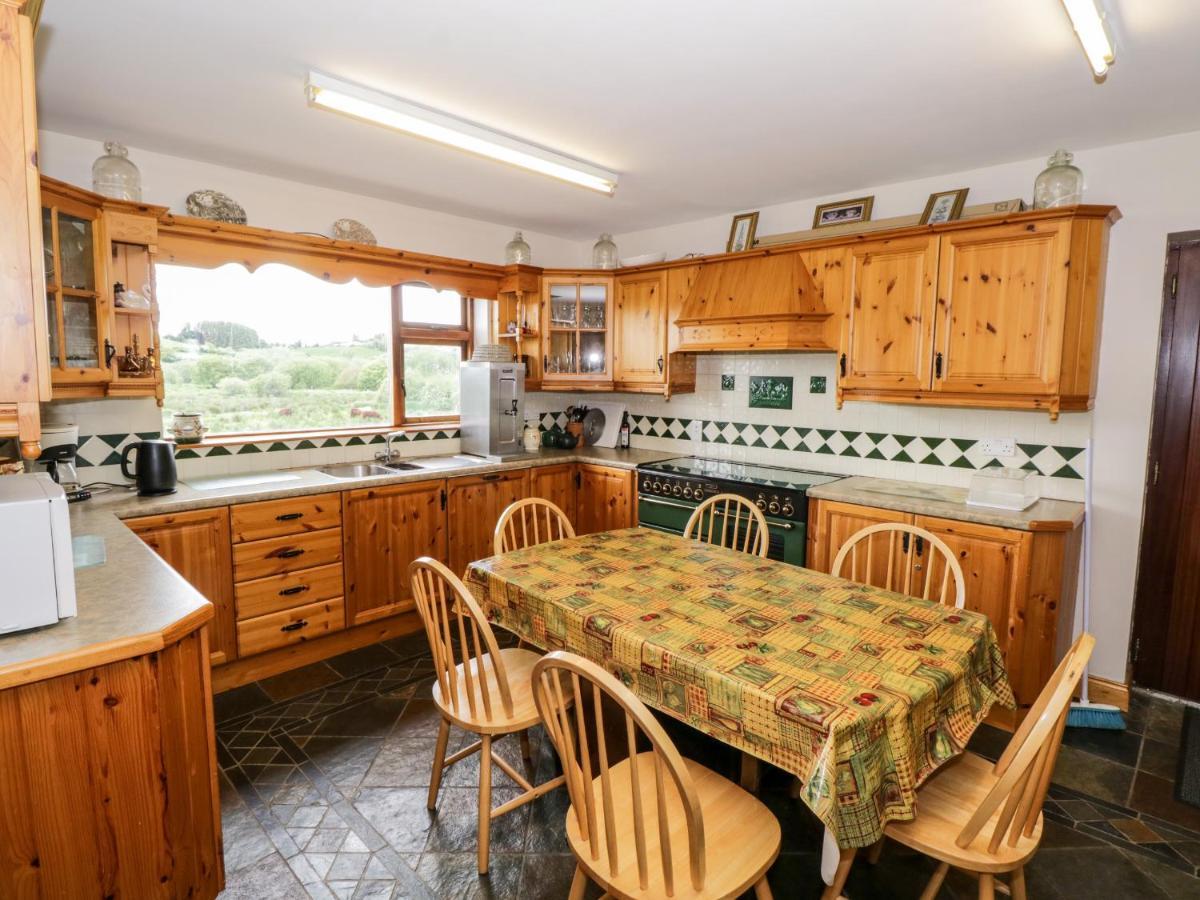 An Maide Ban Villa Cootehill Eksteriør bilde