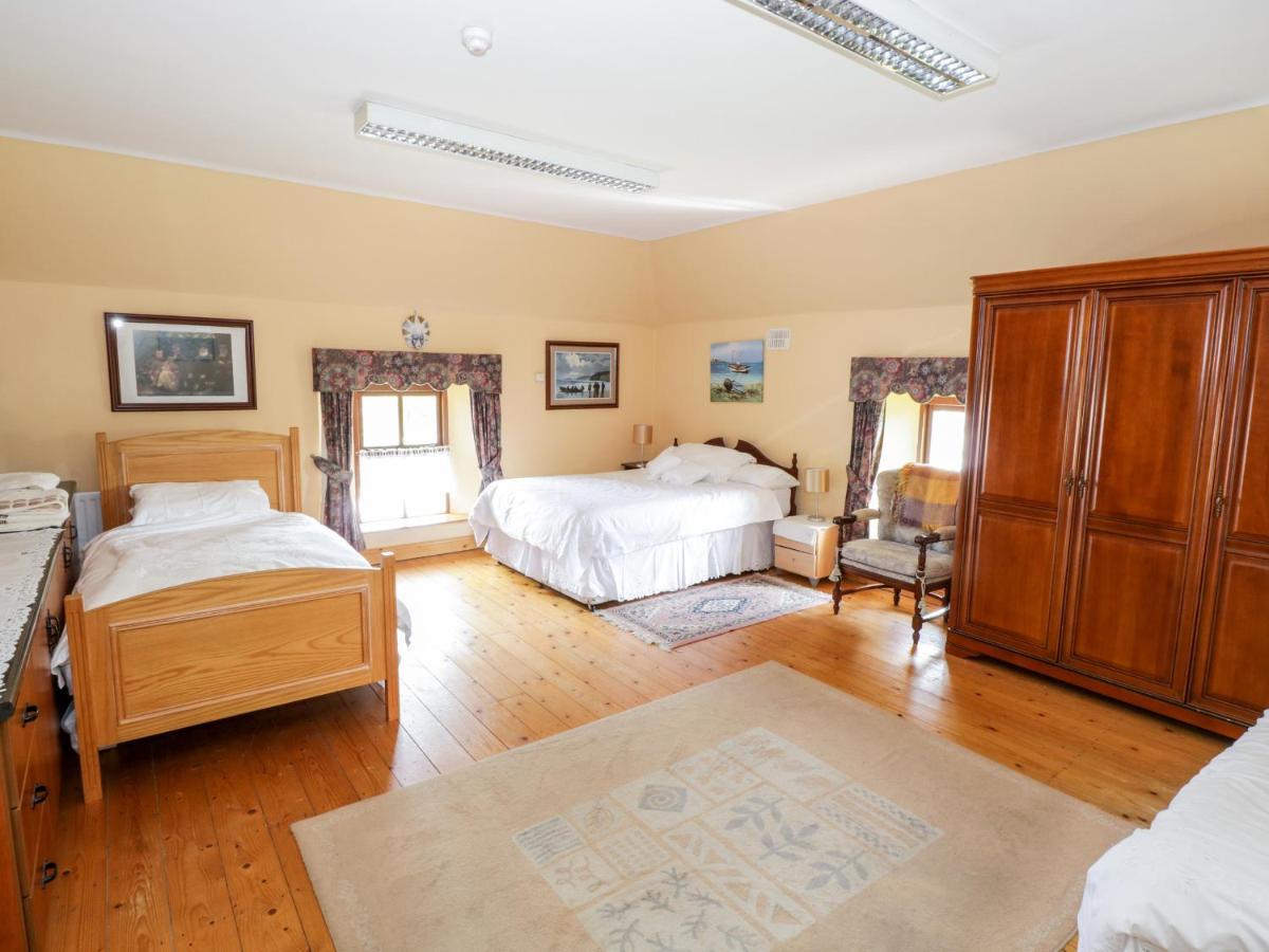 An Maide Ban Villa Cootehill Eksteriør bilde